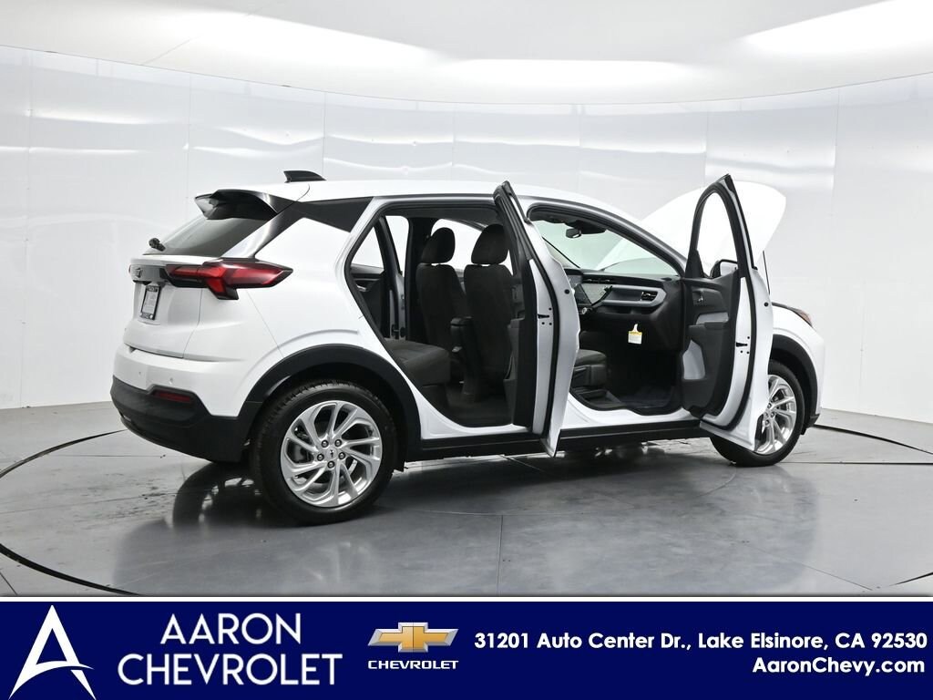 New 2027 Chevrolet Bolt LT SUV