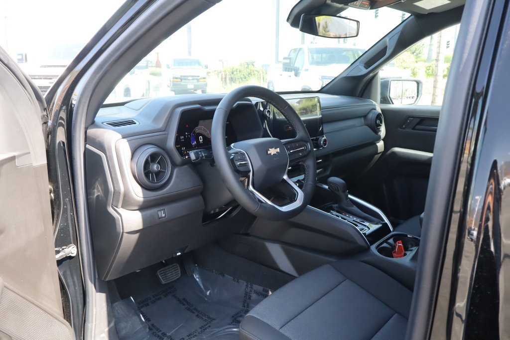 2026 Chevrolet Colorado Work Truck - Photo 16
