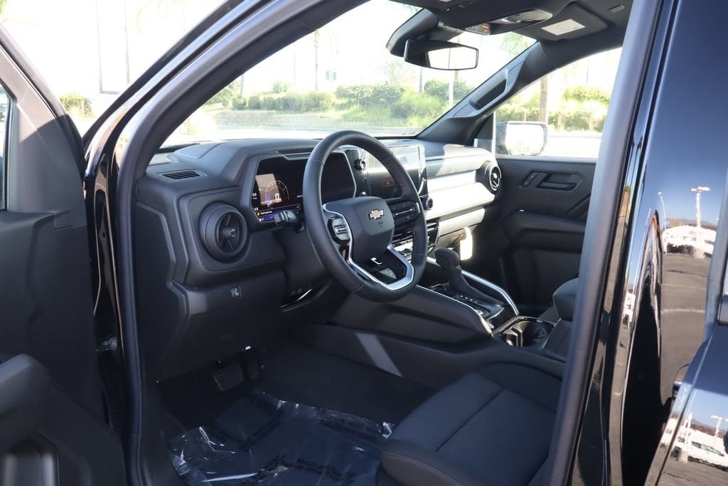 2026 Chevrolet Colorado Work Truck - Photo 16