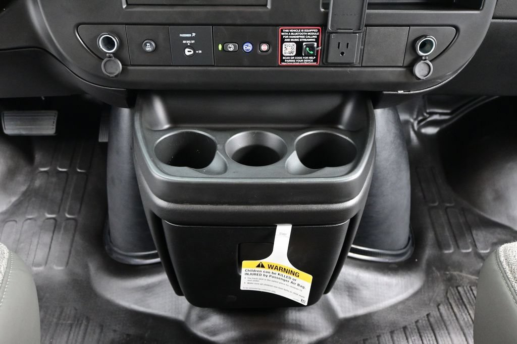 2026 Chevrolet Express Cargo Work Van - Photo 25