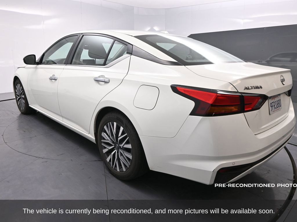 2023 Nissan Altima 2.5 SV photo 3
