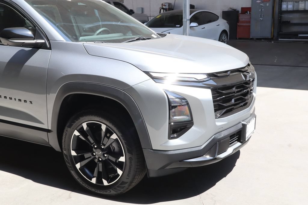 2027 Chevrolet Equinox RS - Photo 9