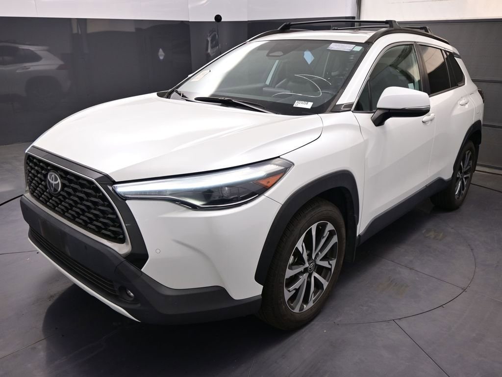 Used 2023 Toyota Corolla Cross XLE SUV