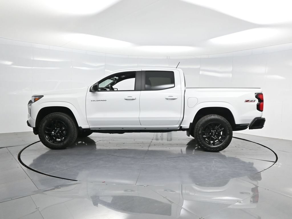 2025 Chevrolet Colorado Z71 - Photo 32