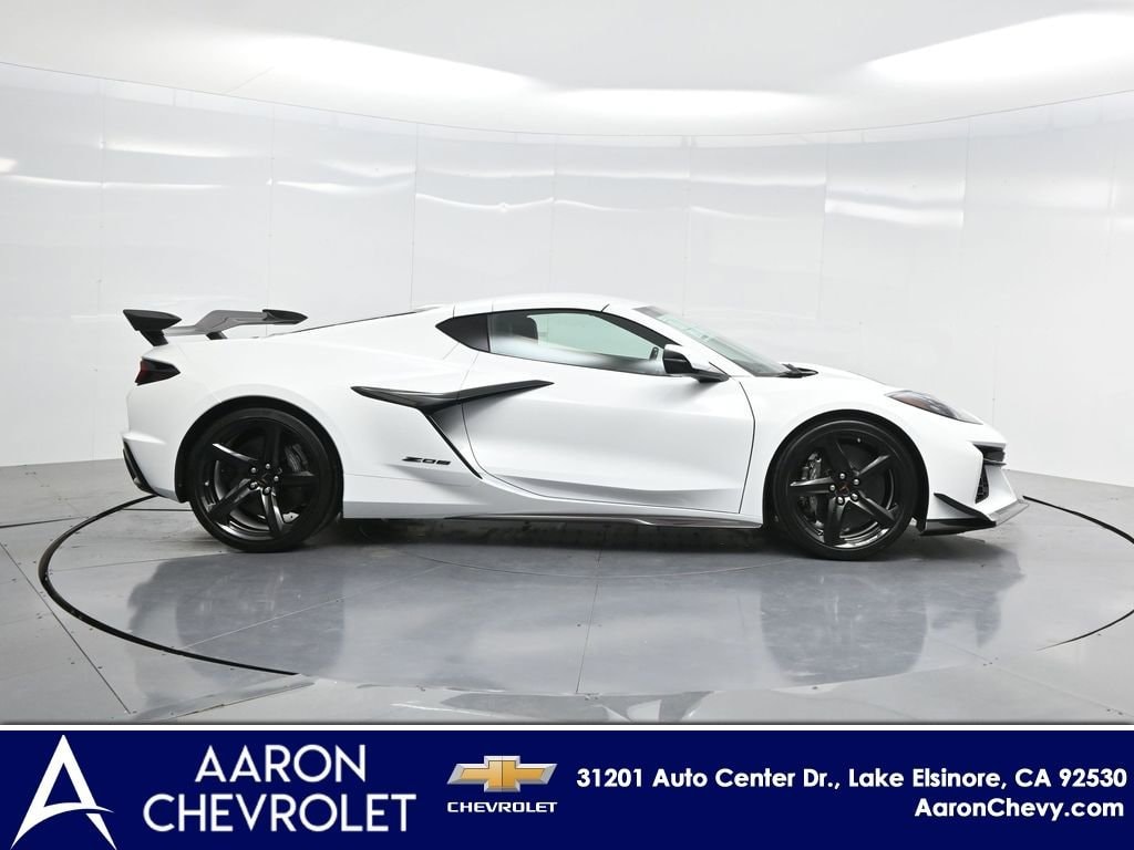 2025 Chevrolet Corvette 3LZ - Photo 23
