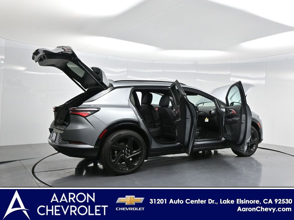 2025 Chevrolet Equinox EV 3RS photo 4