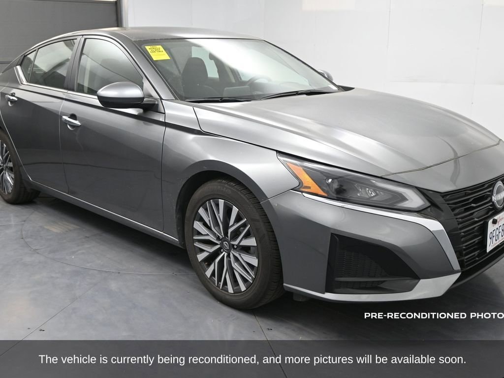 Used 2023 Nissan Altima SV with VIN 1N4BL4DV5PN375866 for sale in Lake Elsinore, CA