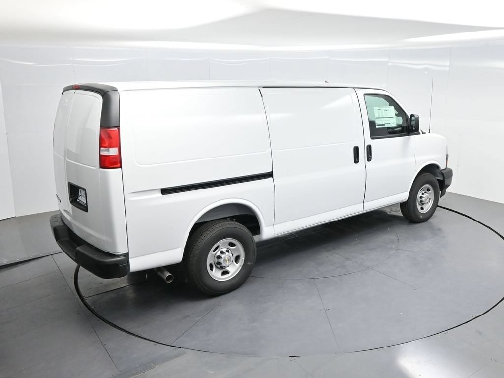 2026 Chevrolet Express Cargo Work Van - Photo 56