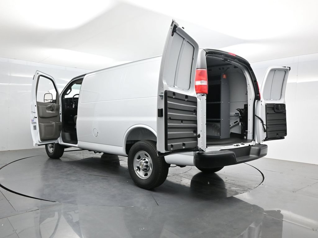 2026 Chevrolet Express Cargo Work Van - Photo 50