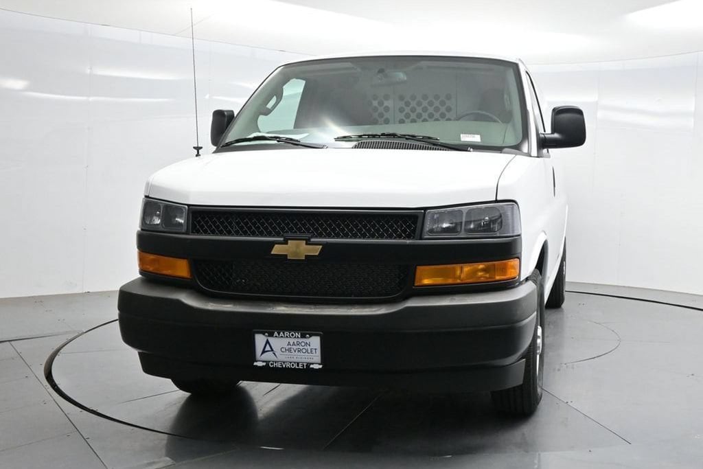 2026 Chevrolet Express Cargo Work Van - Photo 42