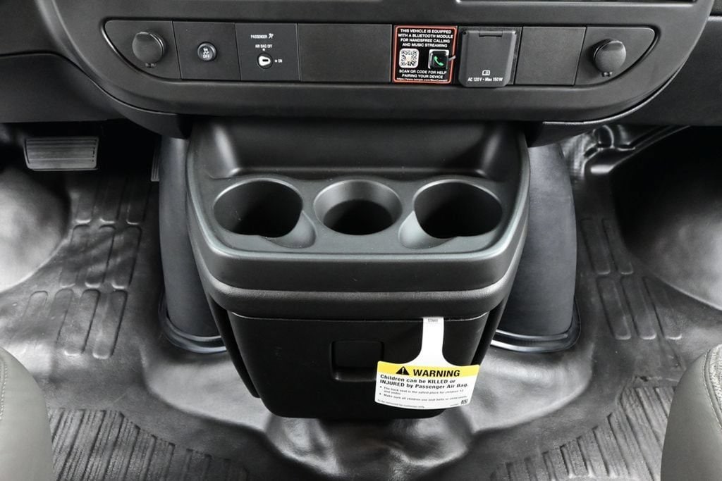 2026 Chevrolet Express Cargo Work Van - Photo 25
