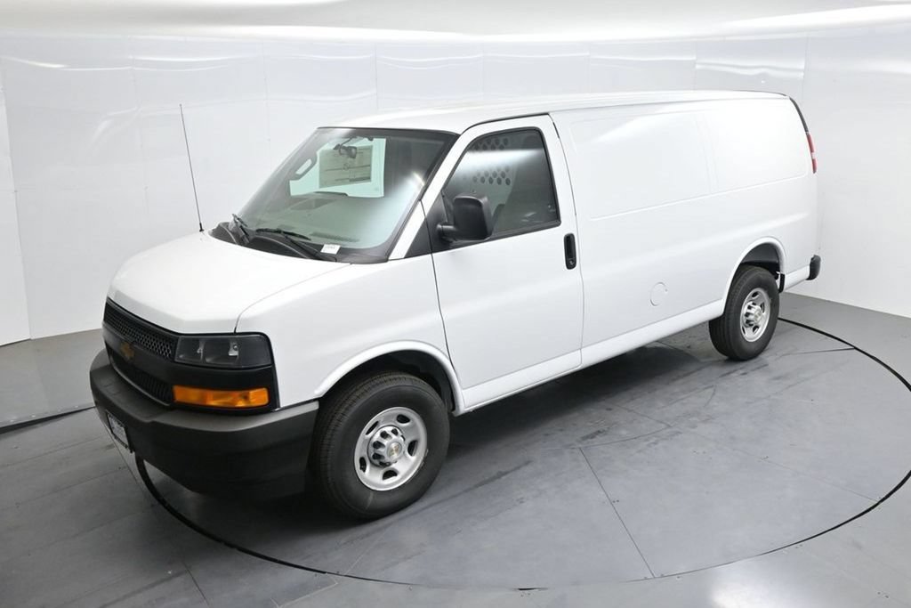 2026 Chevrolet Express Cargo Work Van - Photo 51