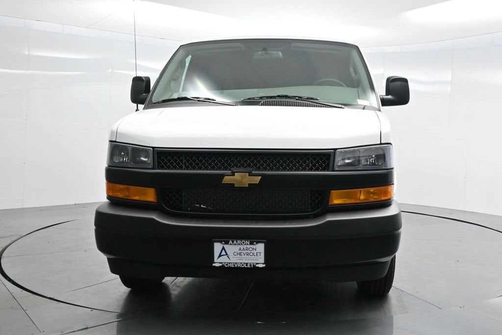2026 Chevrolet Express Cargo Work Van - Photo 32