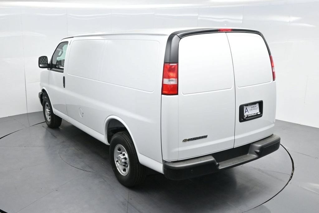 2026 Chevrolet Express Cargo Work Van - Photo 59
