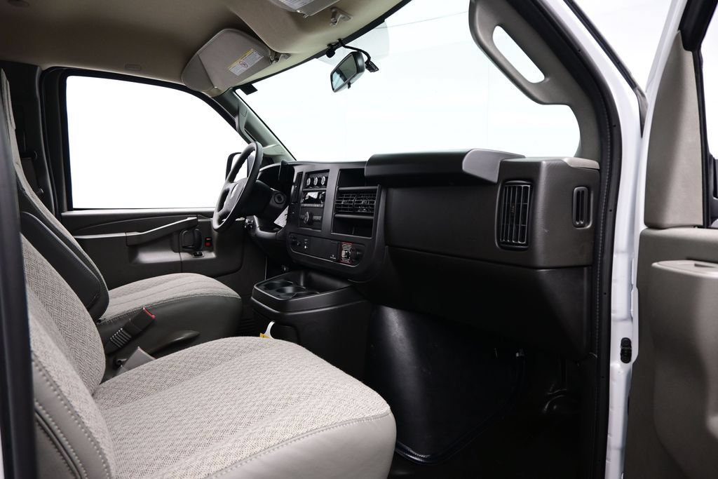 2026 Chevrolet Express Cargo Work Van - Photo 10