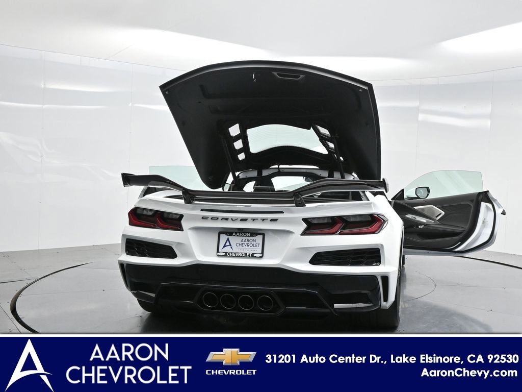 2025 Chevrolet Corvette 3LZ - Photo 30