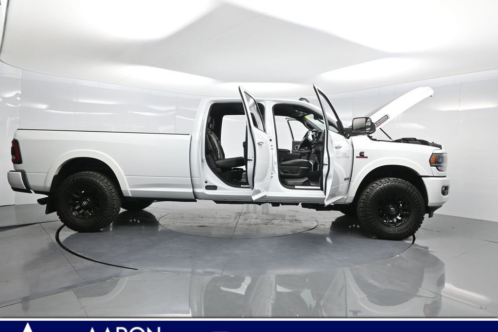 2022 Ram 3500 Laramie photo 3