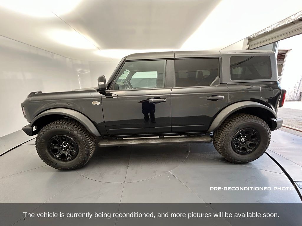 2024 Ford Bronco Wildtrak photo 2