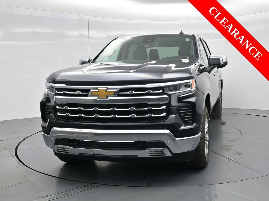 2024 Chevrolet Silverado 1500 LTZ photo 2