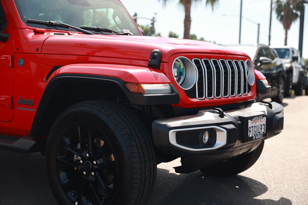 2025 Jeep Wrangler 4xe Sahara photo 6