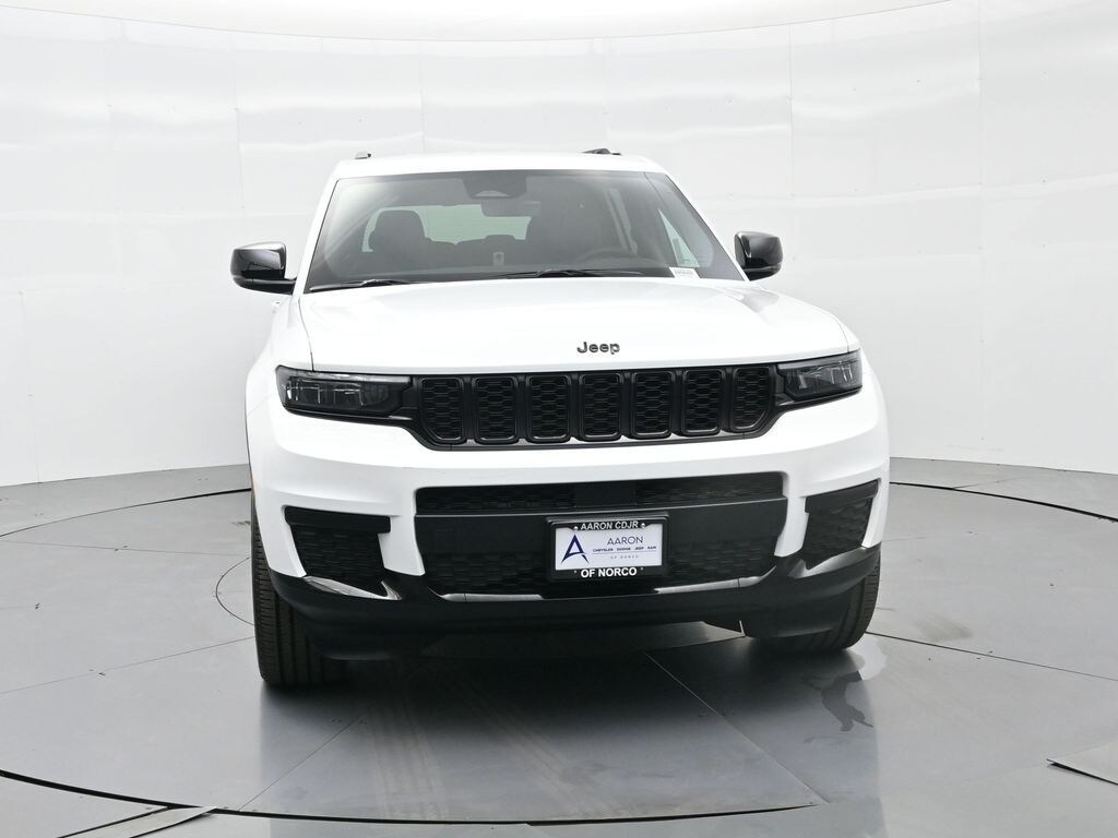 New 2025 Jeep Grand Cherokee L Altitude Sport Utility