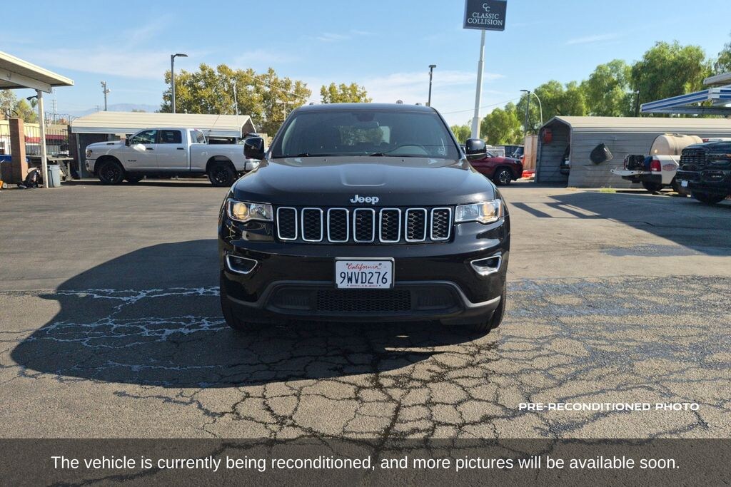 Used 2021 Jeep Grand Cherokee Laredo SUV