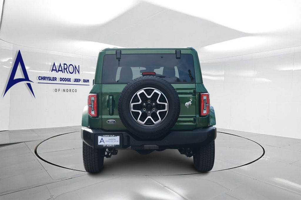 2025 Ford Bronco Outer Banks photo 2