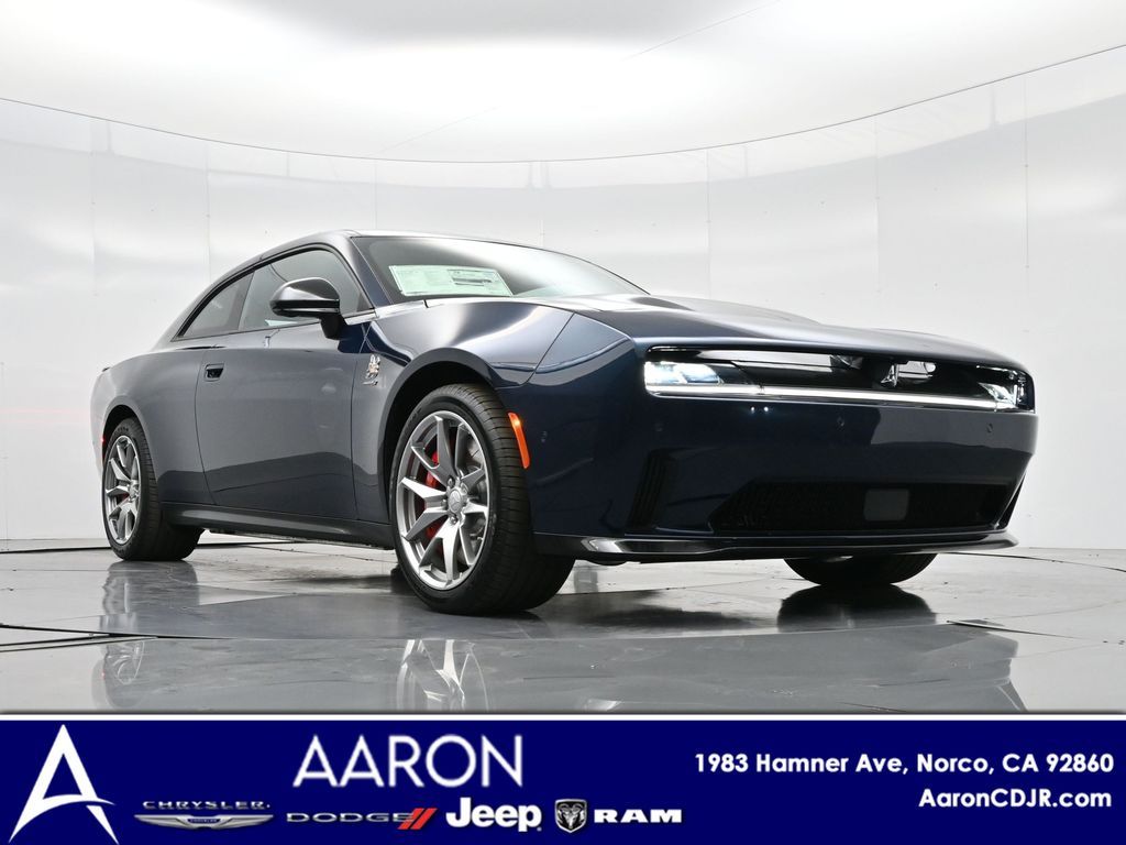 2025 Dodge Charger Daytona Scat Pack AWD photo 2
