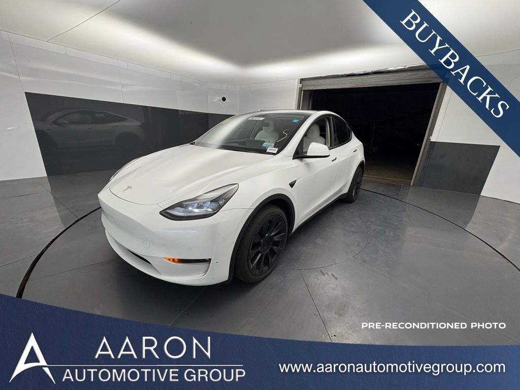 2022 Tesla Model Y Long Range's photo