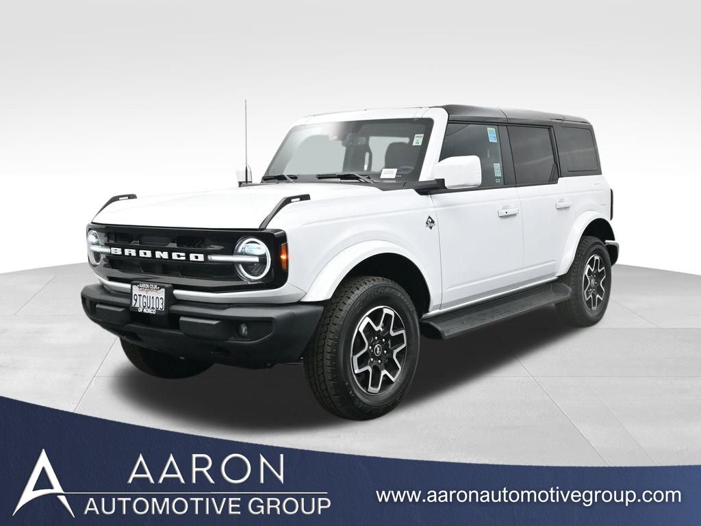 2025 Ford Bronco 4-Door Outer Banks's photo