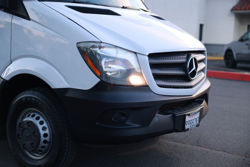 2018 Mercedes-Benz Sprinter 3500XD Chassis Standard Roof V6 photo 6