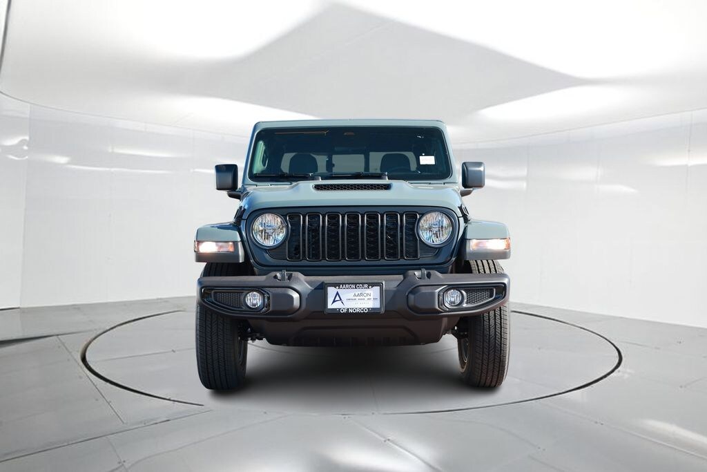 New 2026 Jeep Gladiator Sport S Pickup