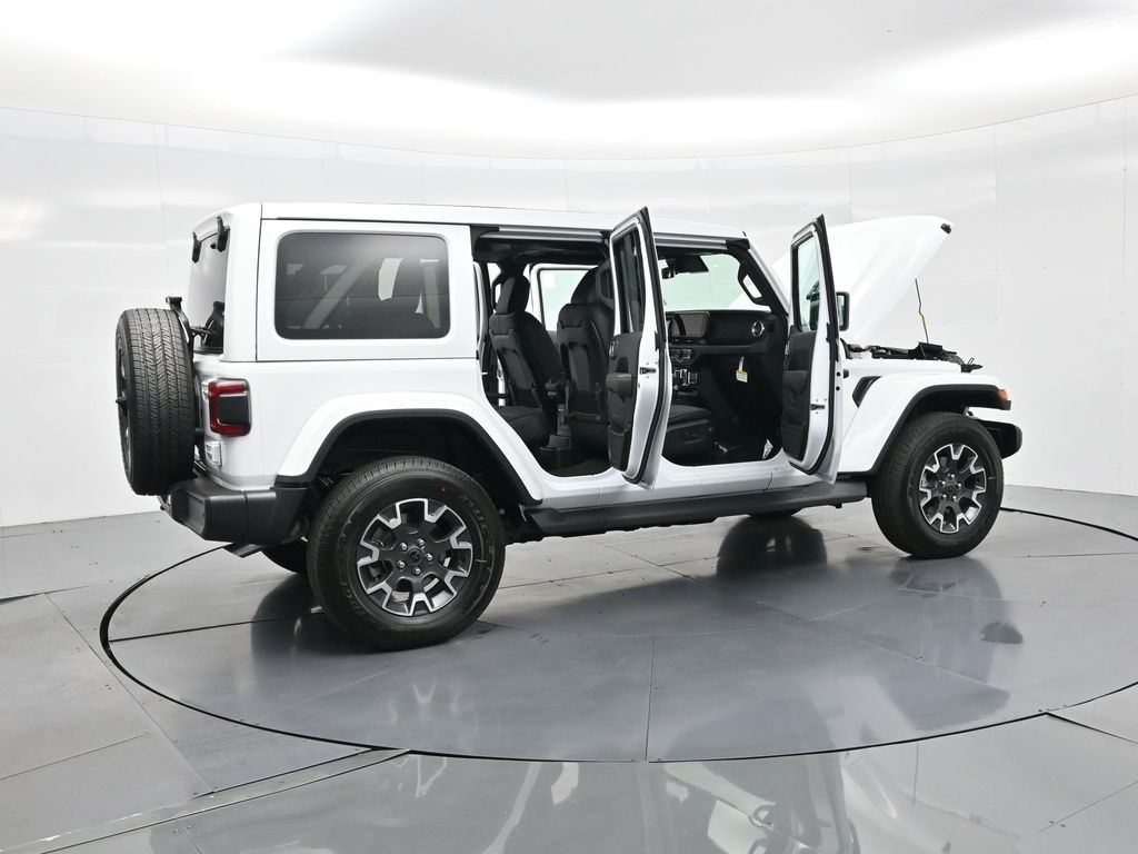 2025 Jeep Wrangler Sahara Sport photo 4