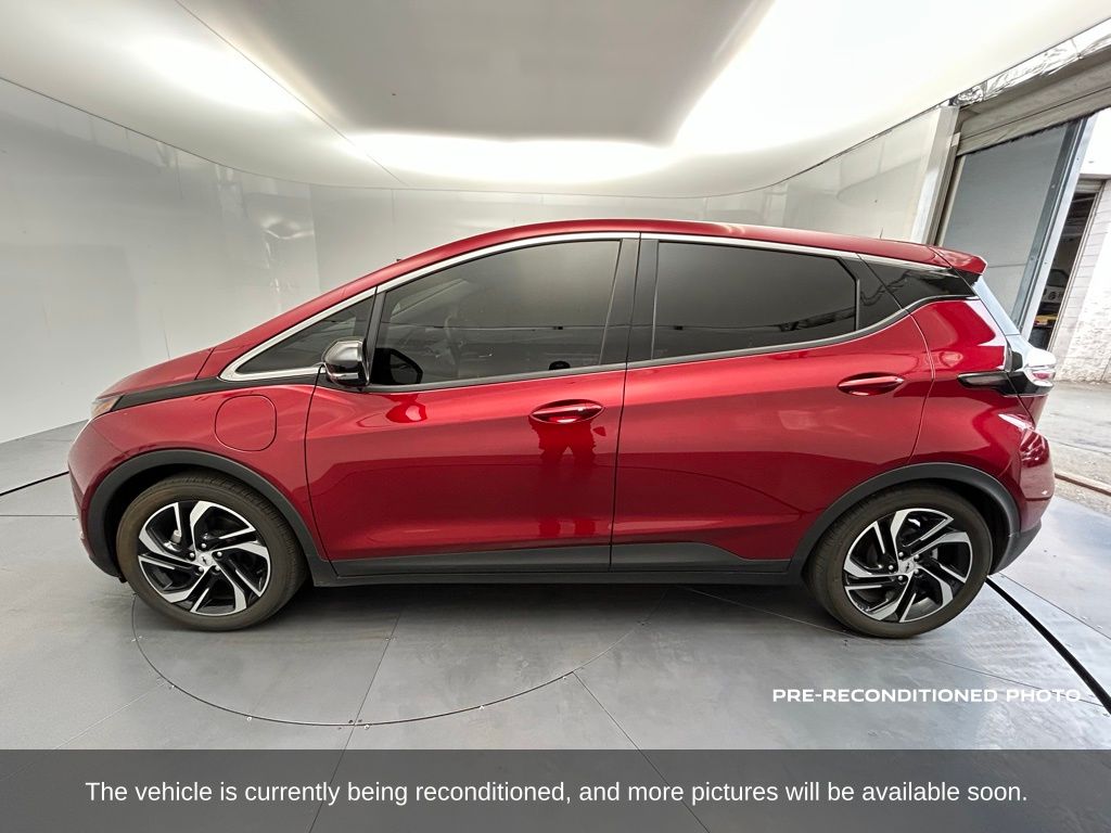 2023 Chevrolet Bolt EV 2LT photo 2