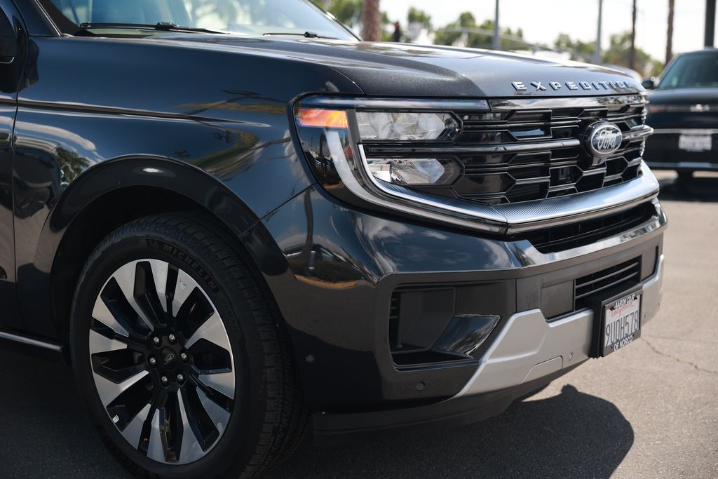 2025 Ford Expedition Platinum photo 6