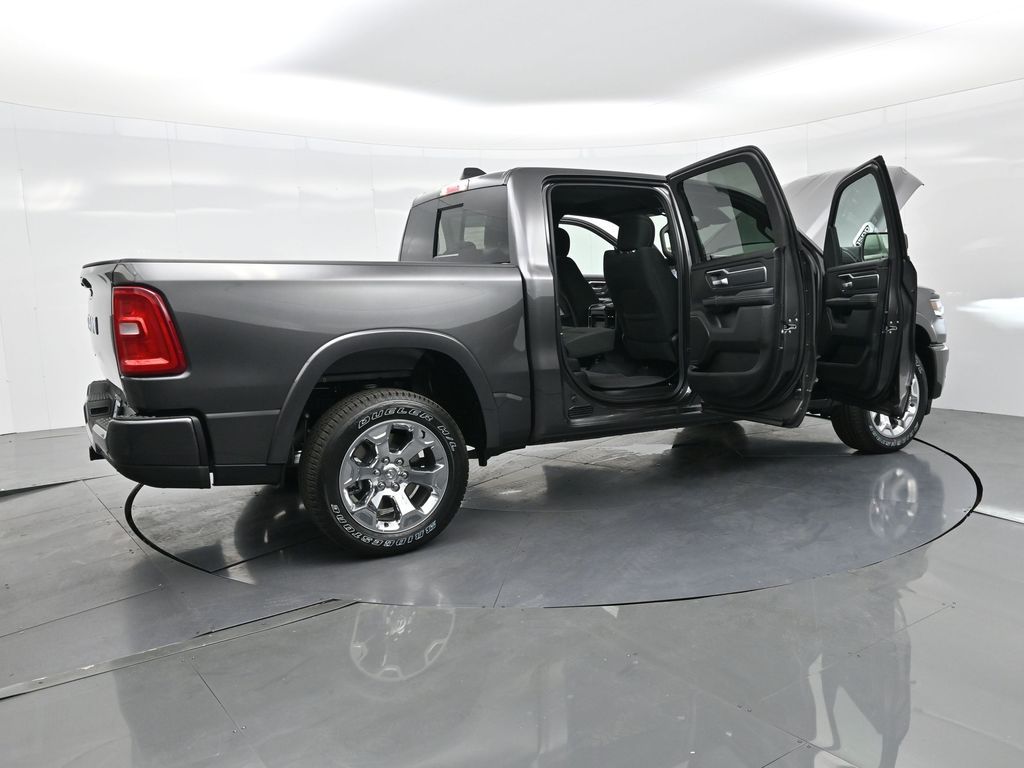 2025 Ram 1500 Big Horn photo 4