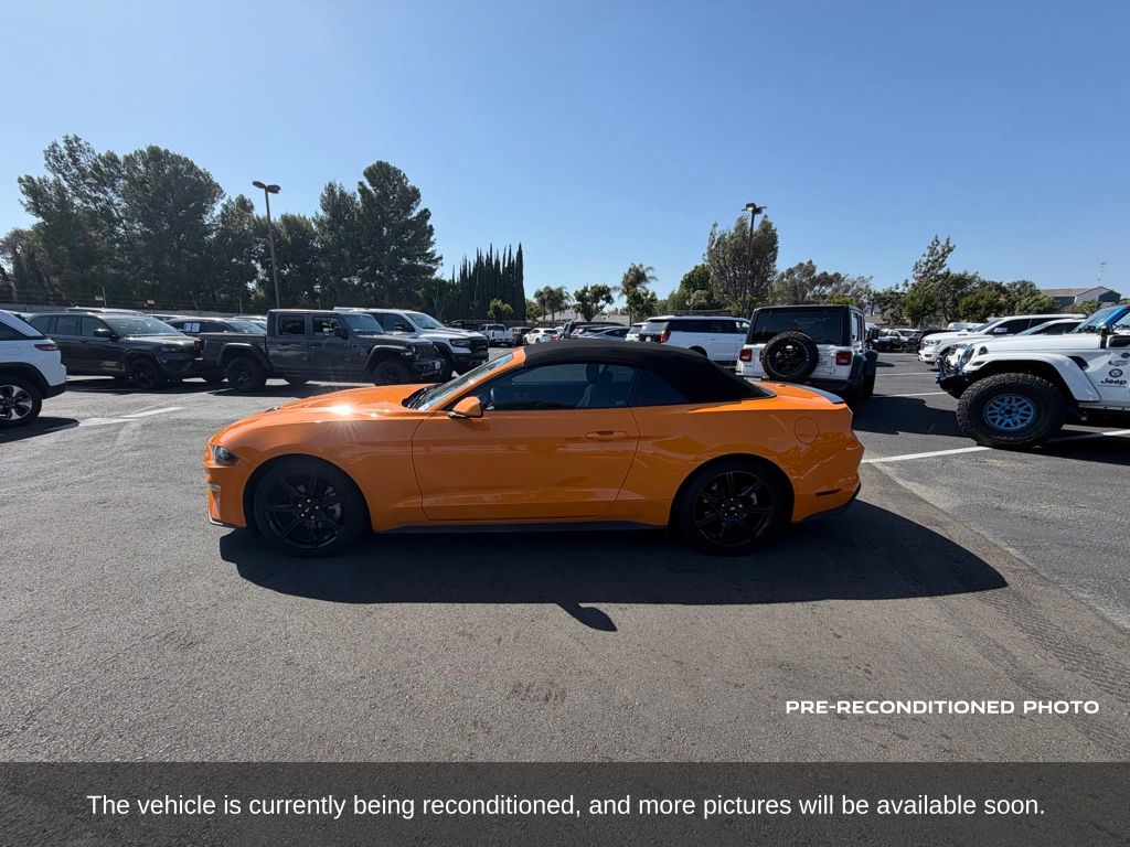 1FATP8UH8K5186017