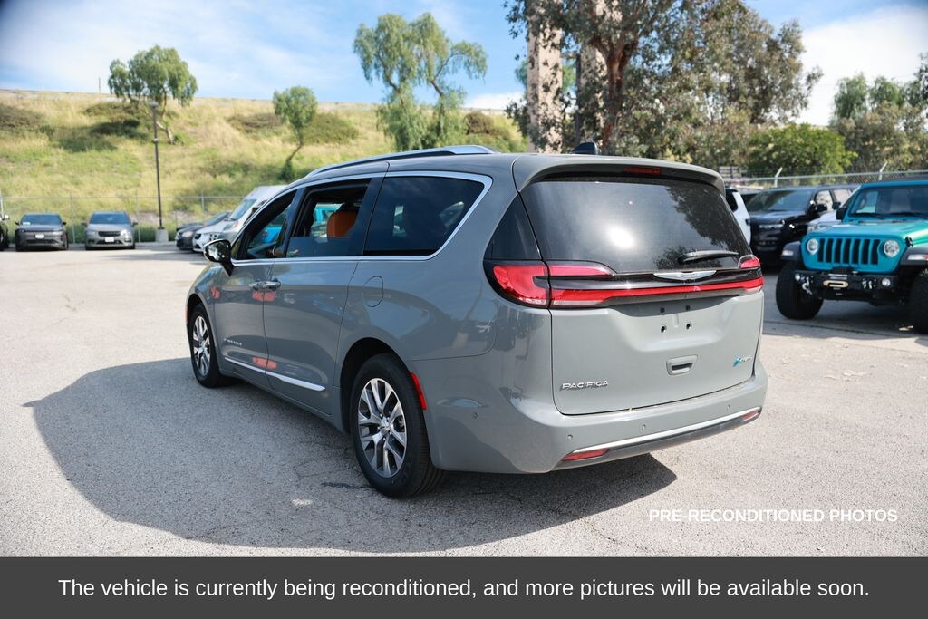 Used 2023 Chrysler Pacifica Plug-In Hybrid Pinnacle Van Passenger Van