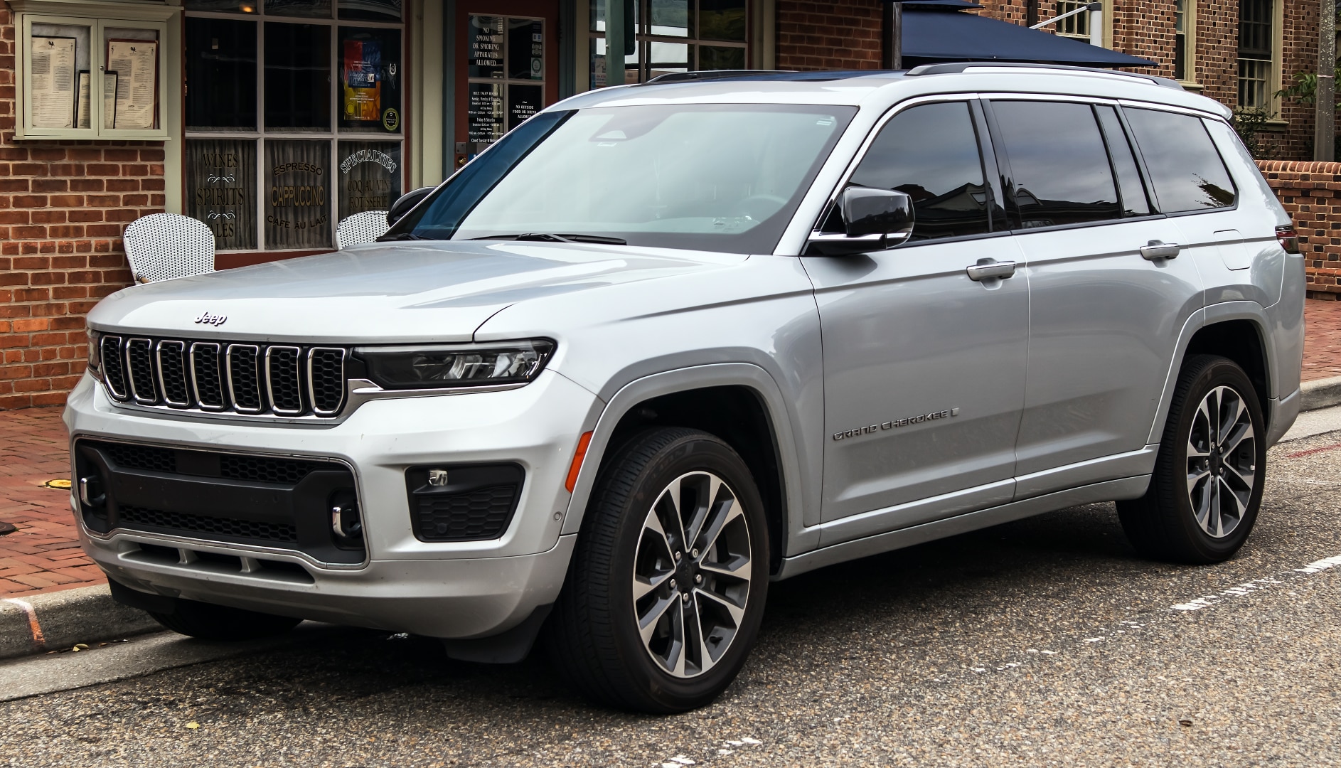 Jeep_Grand_Cherokee_L_3.6_V6_Overland__28V_29__E2_80_93_f_30092023.png