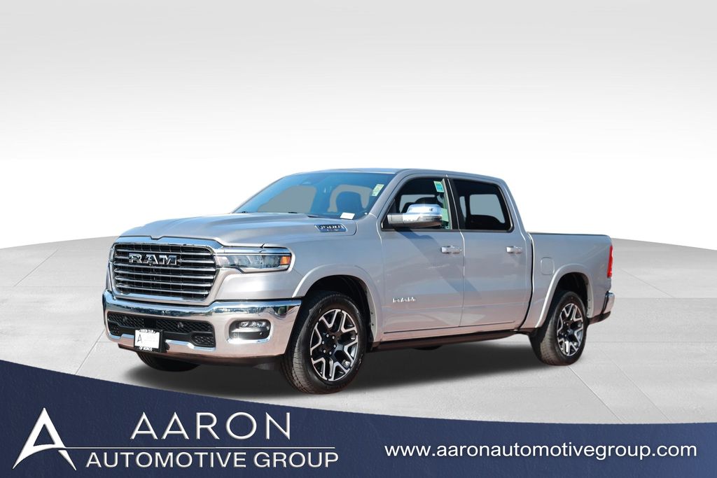 2025 RAM 1500 Laramie 4x4 Crew Cab 5'7's photo