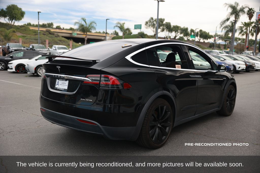 2021 Tesla Model X photo 6