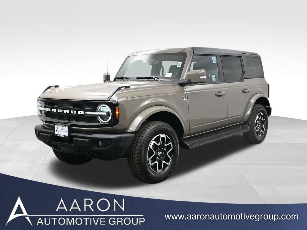 2025 Ford Bronco 4-Door Outer Banks's photo