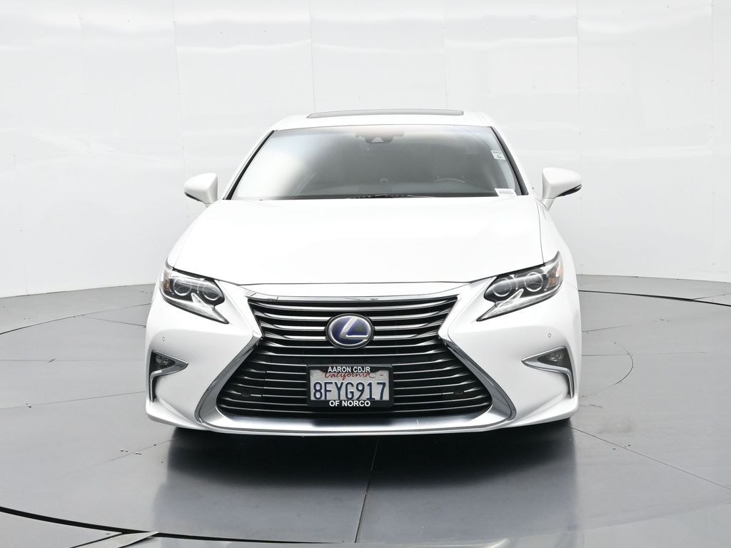 Used 2018 Lexus ES 300h Sedan