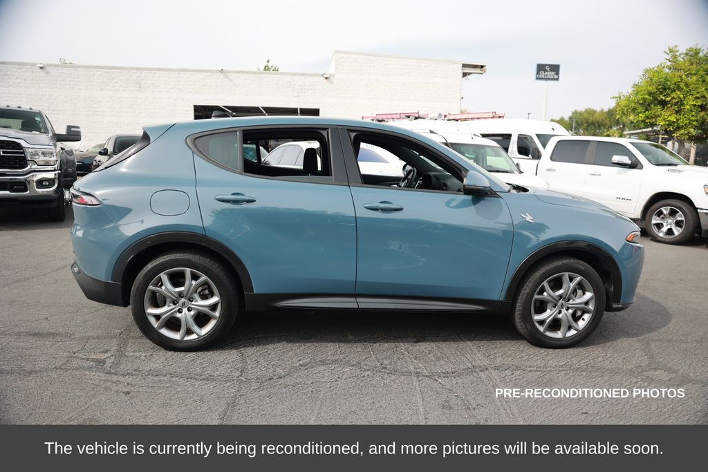 2024 Dodge Hornet R/T photo 6