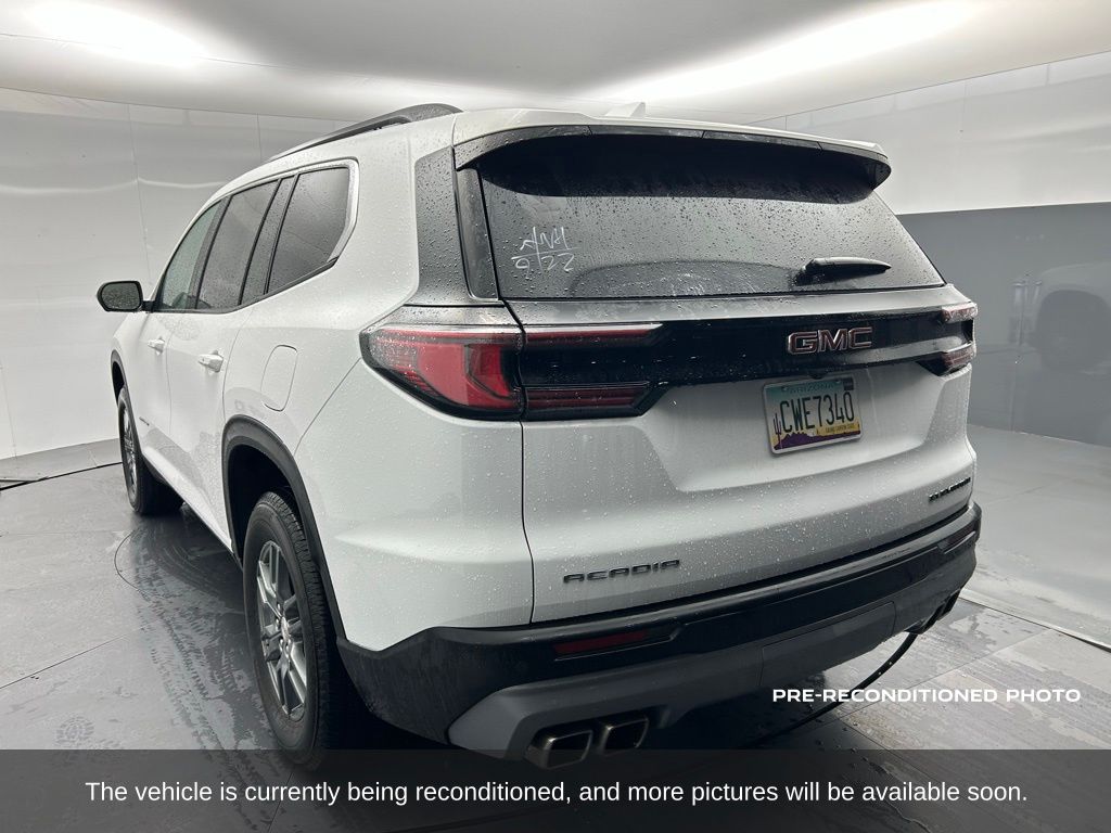 2025 Gmc Acadia Elevation photo 3