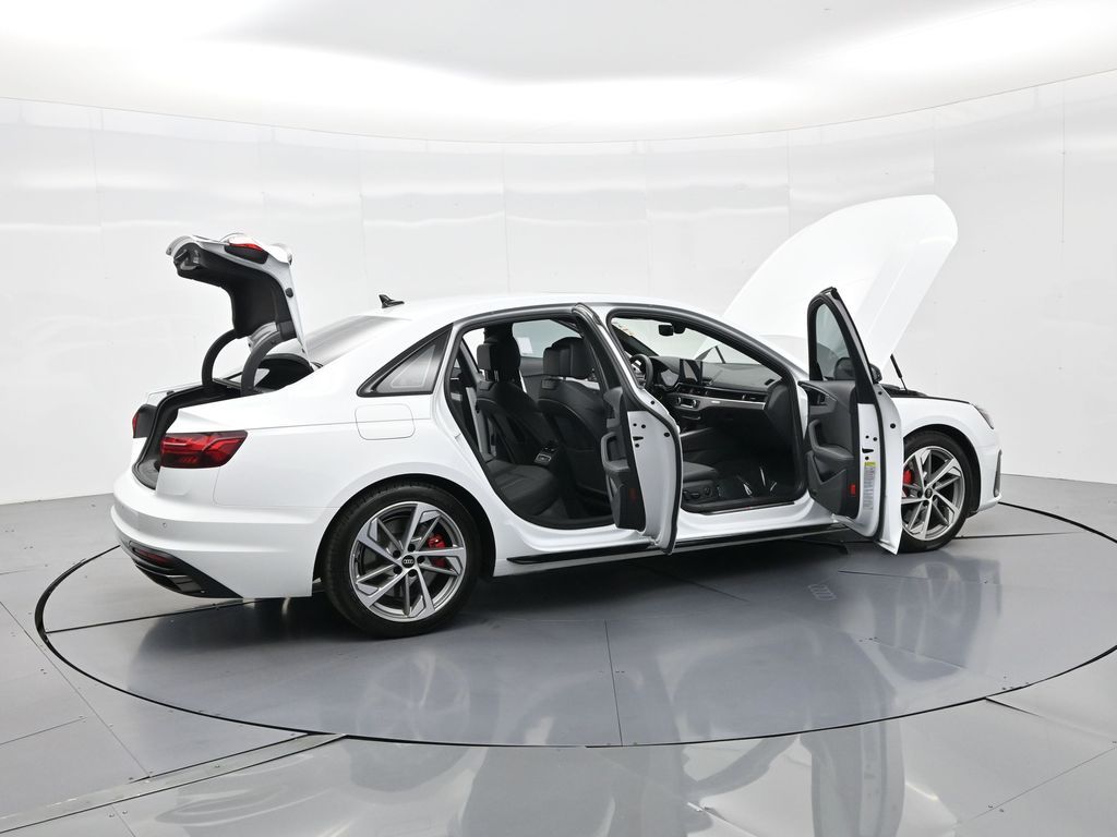 2023 Audi A4 S line Quattro Premium Plus photo 4