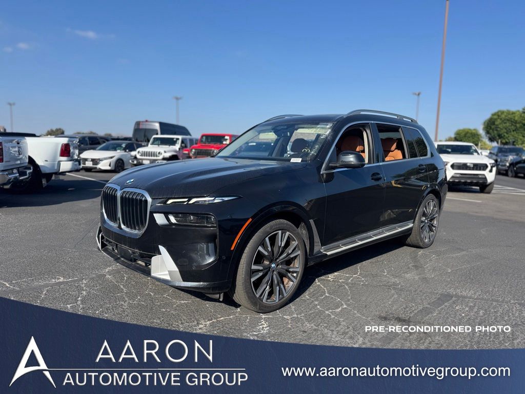 2023 BMW X7 xDrive40i's photo
