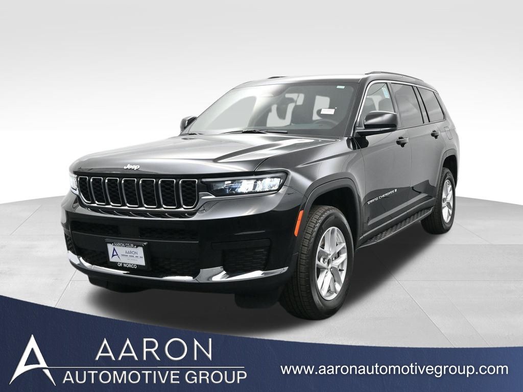 2025 Jeep Grand Cherokee L Laredo's photo