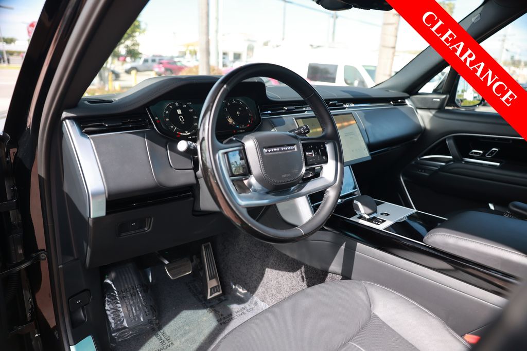 2025 Land Rover Range Rover SE - Photo 14