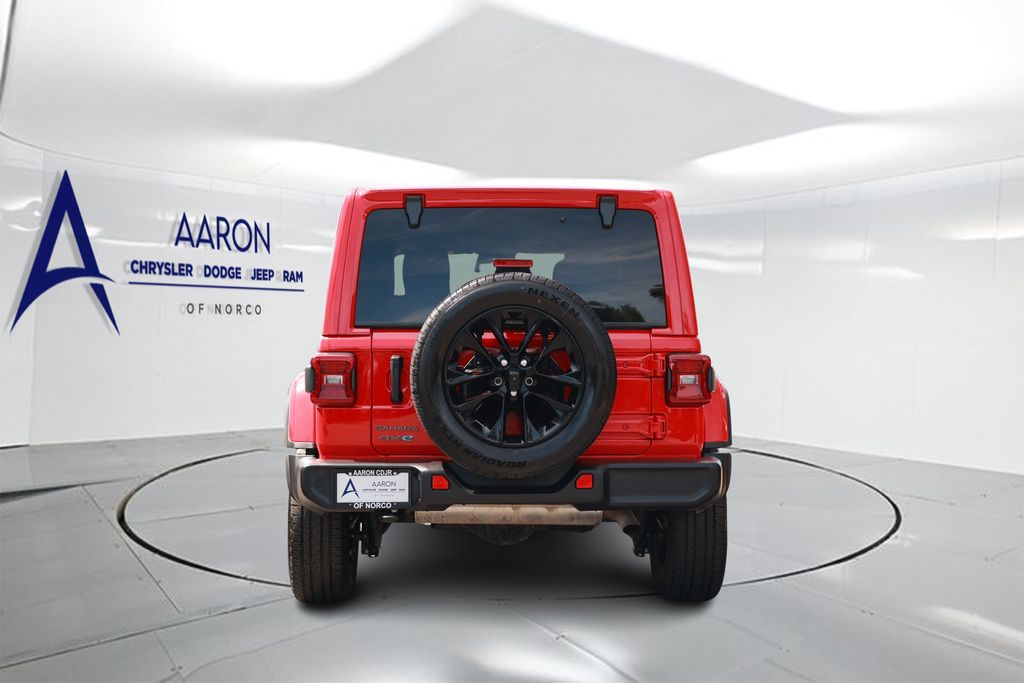 2025 Jeep Wrangler 4xe Sahara photo 2